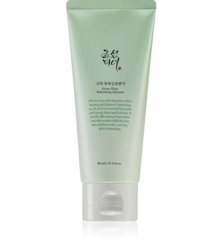Green Plum Refreshing Cleanser