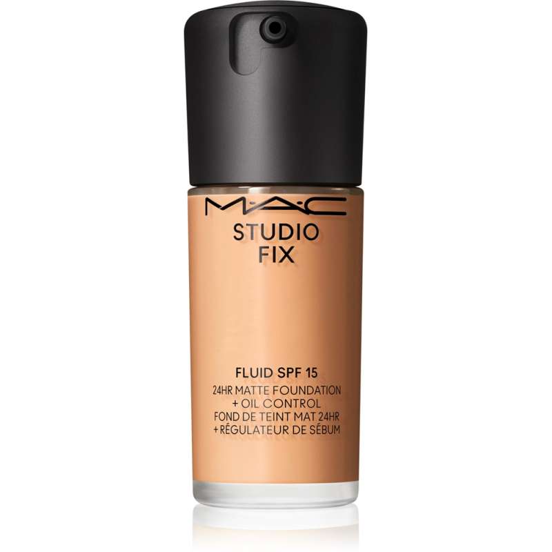 Studio Fix Fluid SPF 15 24HR Matte Foundation + Oil Control