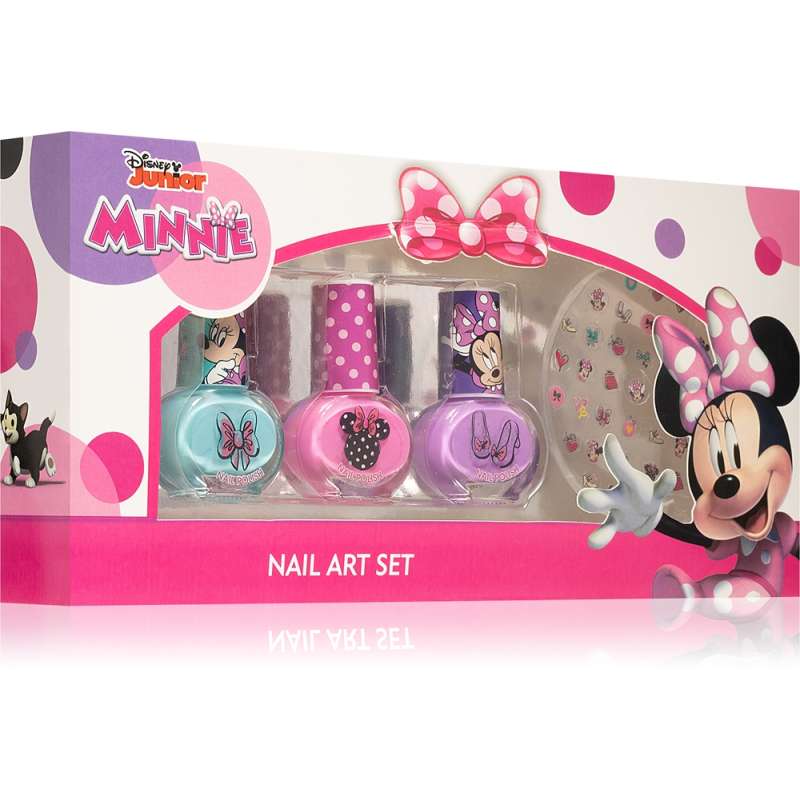 Minnie Nail